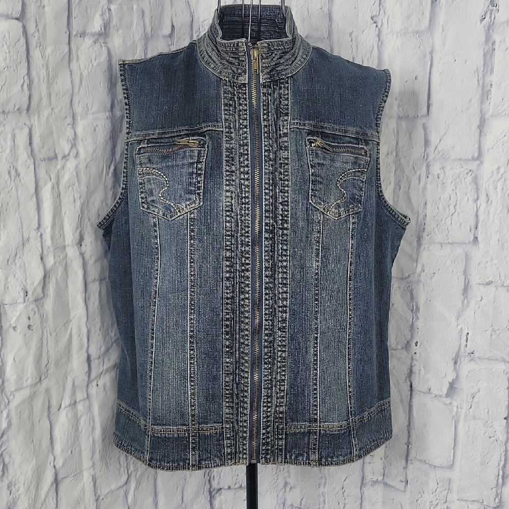 Multiples Denim Zip Front Crochet Back Western Boho Vest Large
